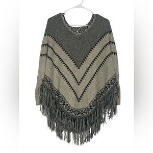 Alya Boho Knit Fringe Poncho Sweater • Medium • NWOT • Cottagecore •Westerncore